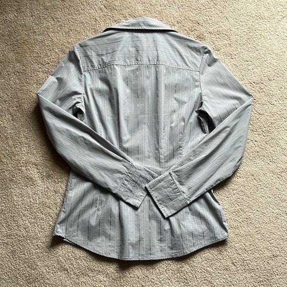 Jacob Connexion Grey/Silver Striped Fitted Button Down Collared Blouse - Picture 10 of 11